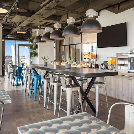 Ibis Budget Lausanne-bussigny Hotel *