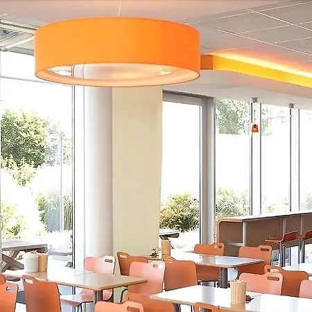 Ibis Budget Lausanne-bussigny * クリシエ