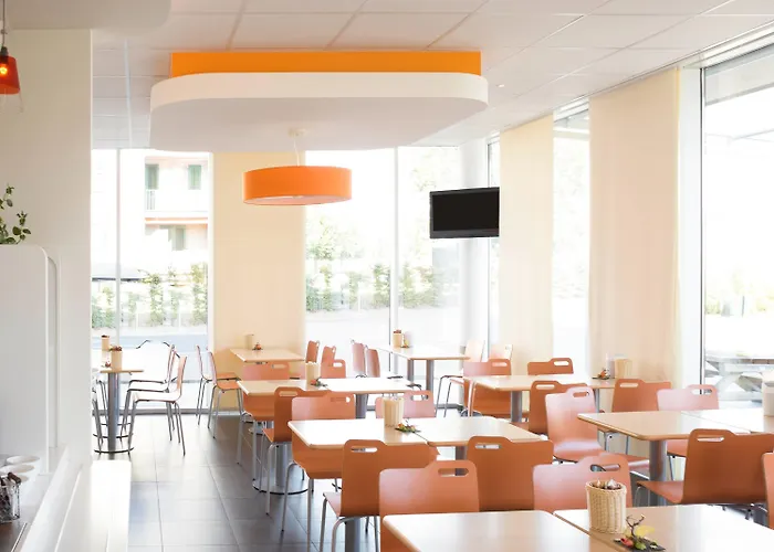 Ibis Budget Lausanne-bussigny ホテル