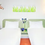 Ibis Budget Lausanne-bussigny Hotel